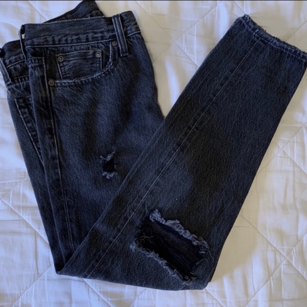 Levi’s Women’s 501 cropped Jeans